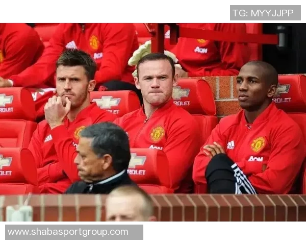 约克质疑沃顿是否能胜任曼联中场角色建议让卡里克复出助力球队